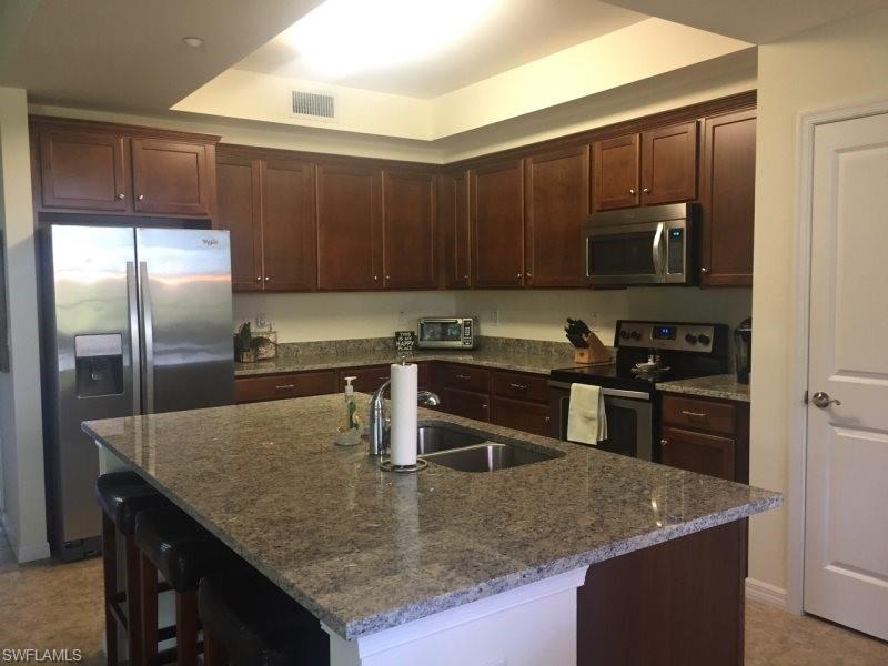 PALAZZO - Residential Lease