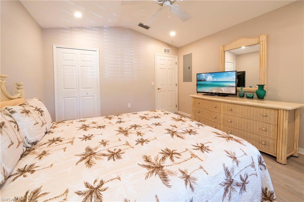 GARDEN LAKES - Residential