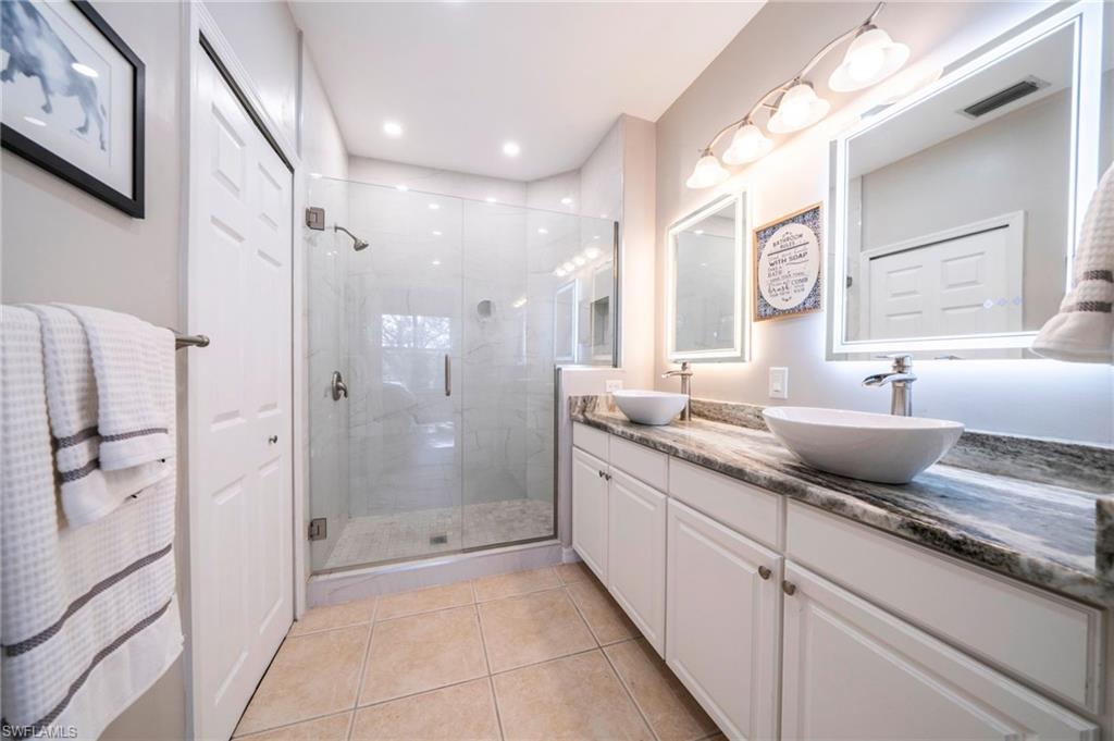 GARDEN LAKES - Residential