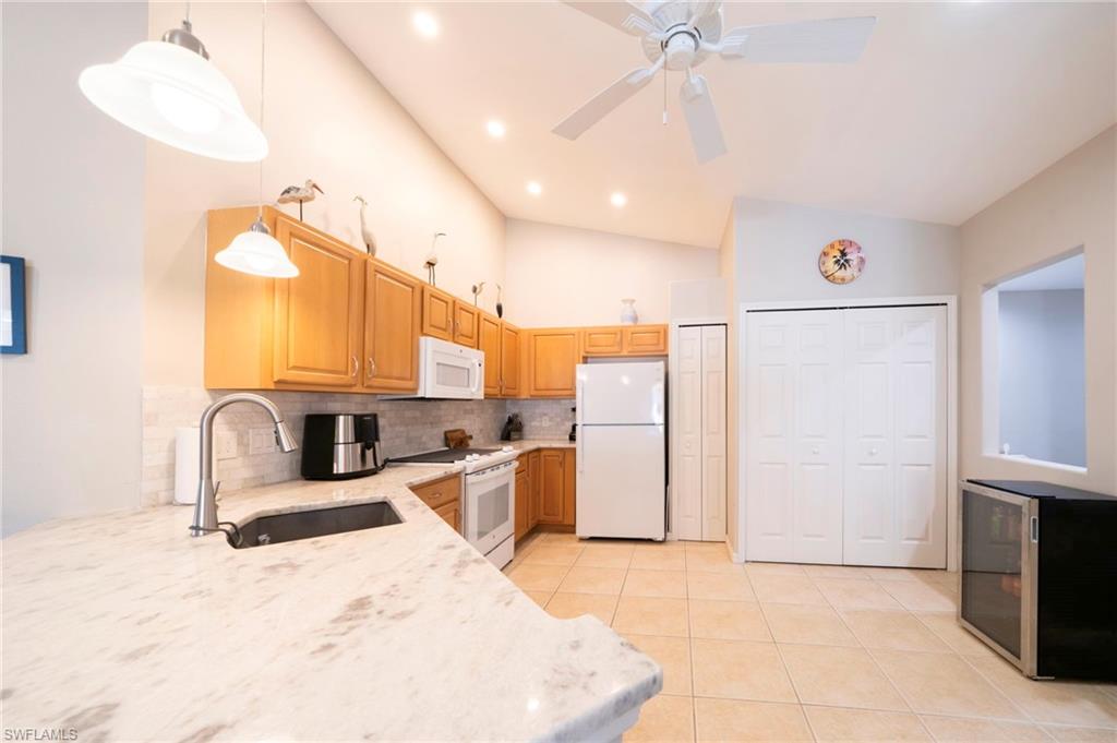 GARDEN LAKES - Residential