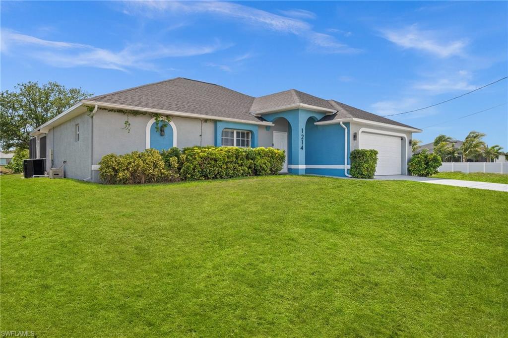 CAPE CORAL - Residential