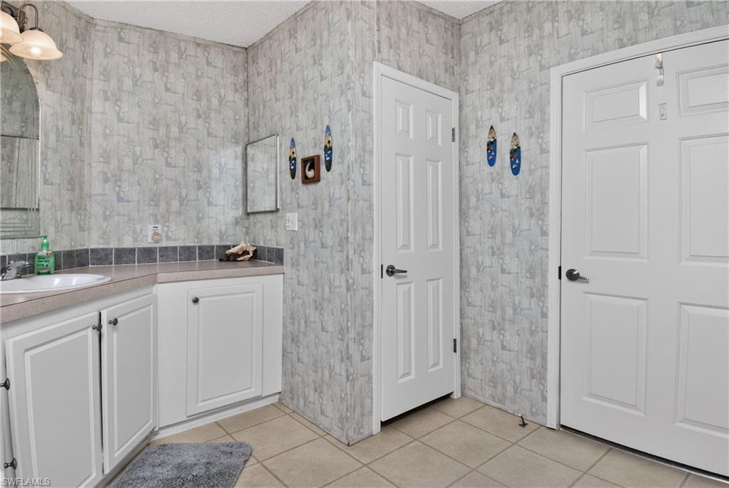 PORT CHARLOTTE - Residential