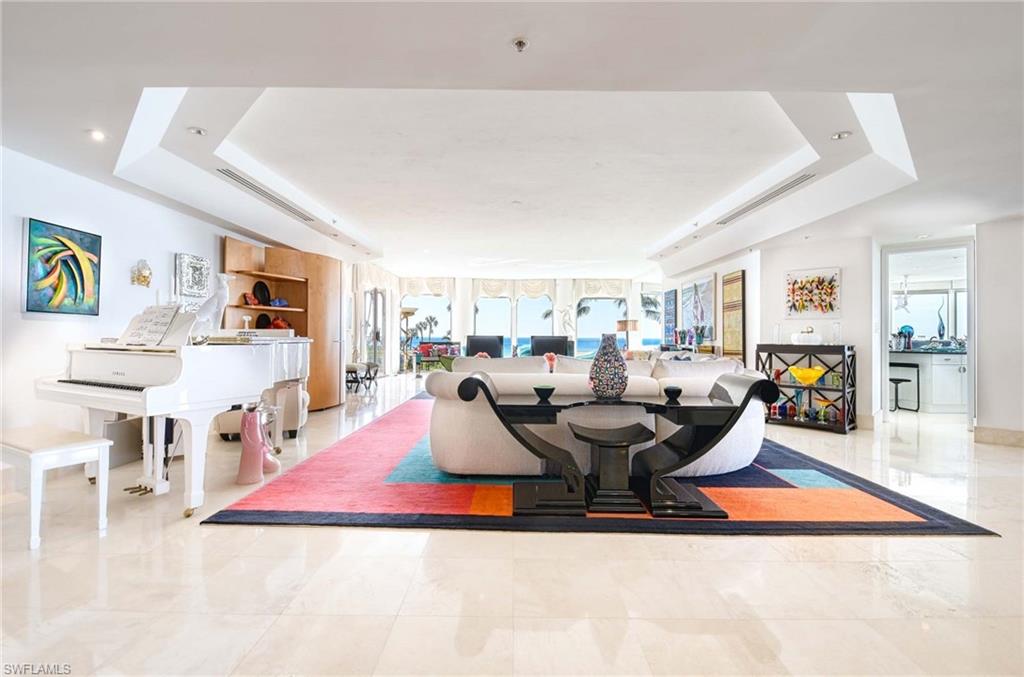 4601 Gulf Shore BLVD N 2