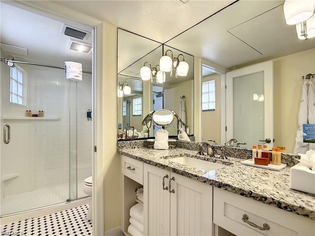 SANIBEL VIEW VILLAS - Residential