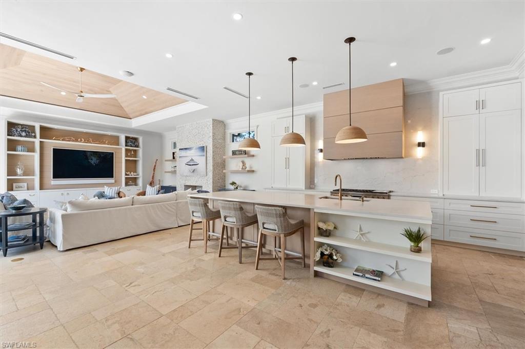 OLDE NAPLES - Residential