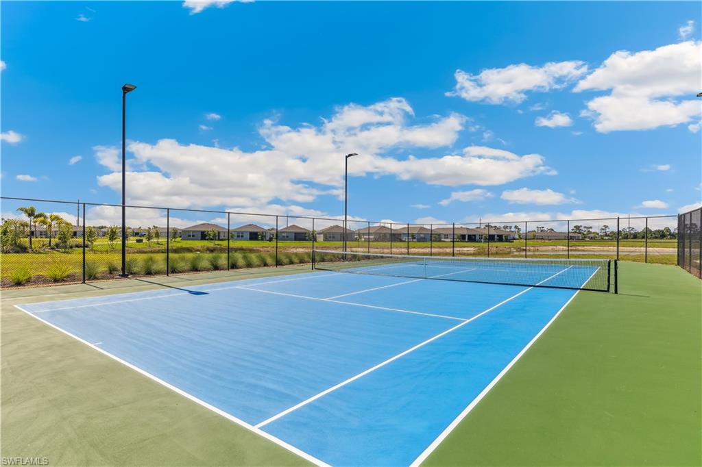 CORAL BAY - Residential