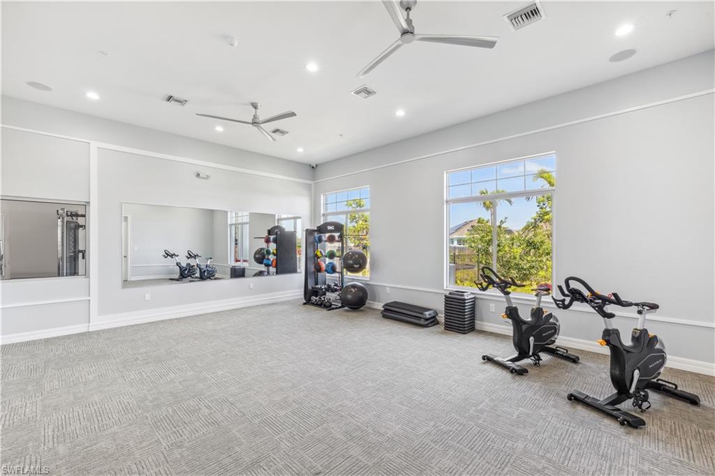 CORAL BAY - Residential