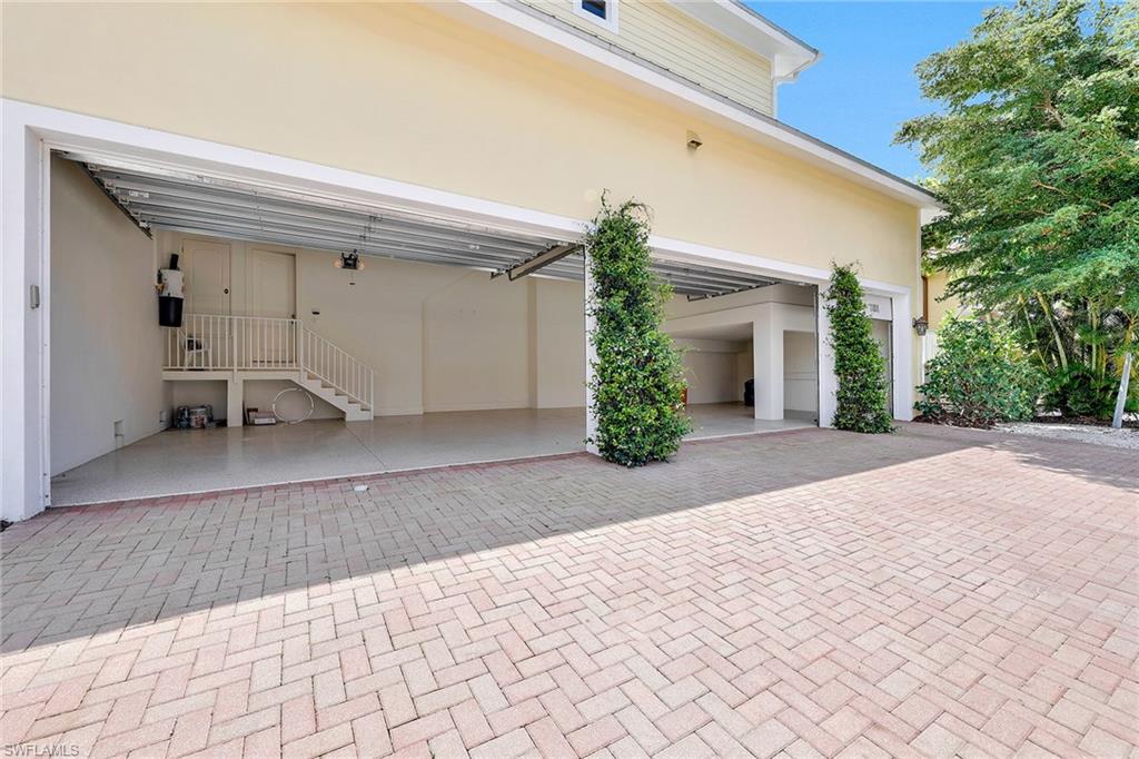 OLDE NAPLES - Residential