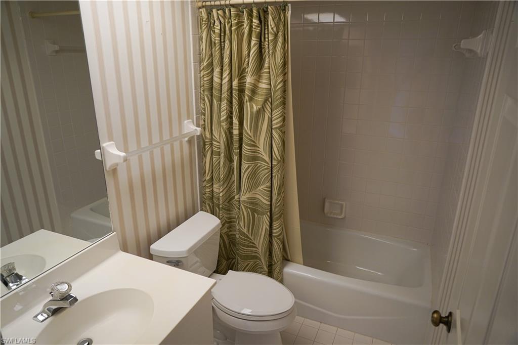 SAWGRASS POINT - Residential