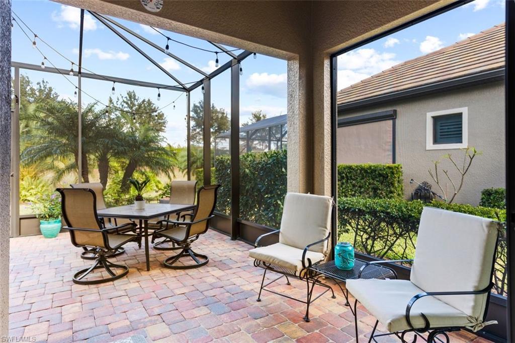 CORKSCREW SHORES - Residential