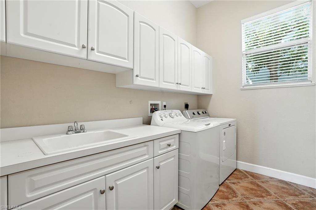 NAPLES PARK - Residential