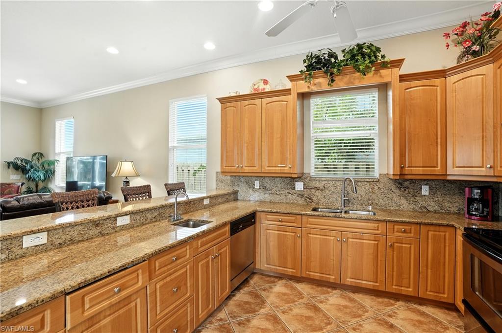 NAPLES PARK - Residential