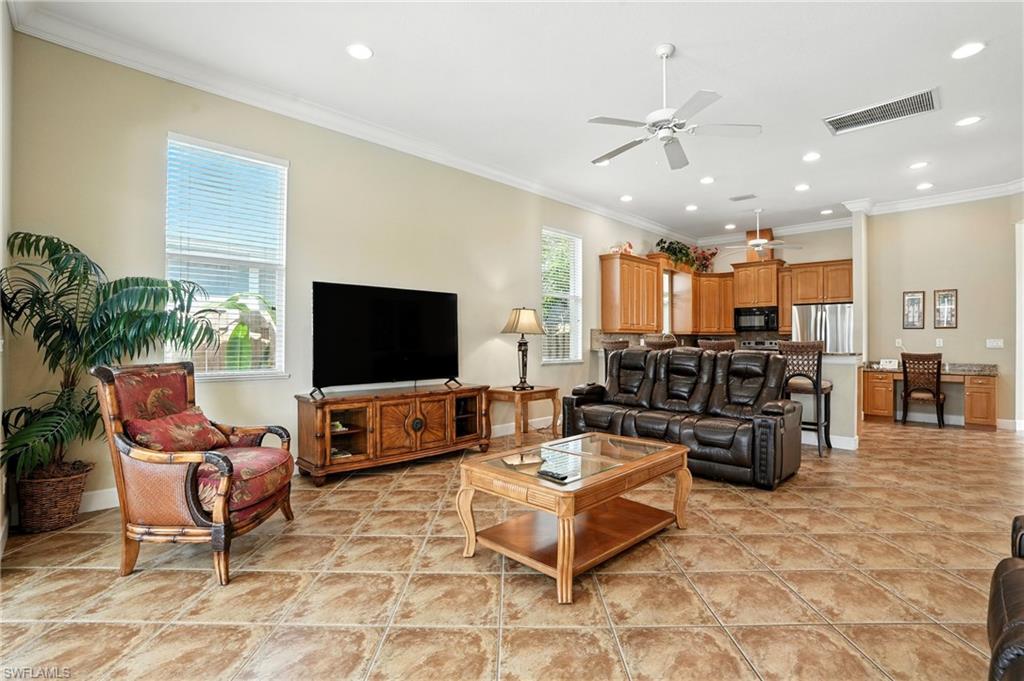 NAPLES PARK - Residential