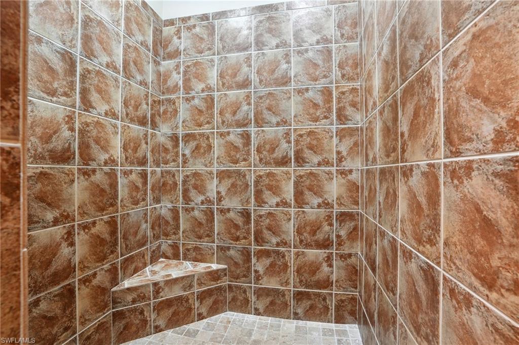 NAPLES PARK - Residential