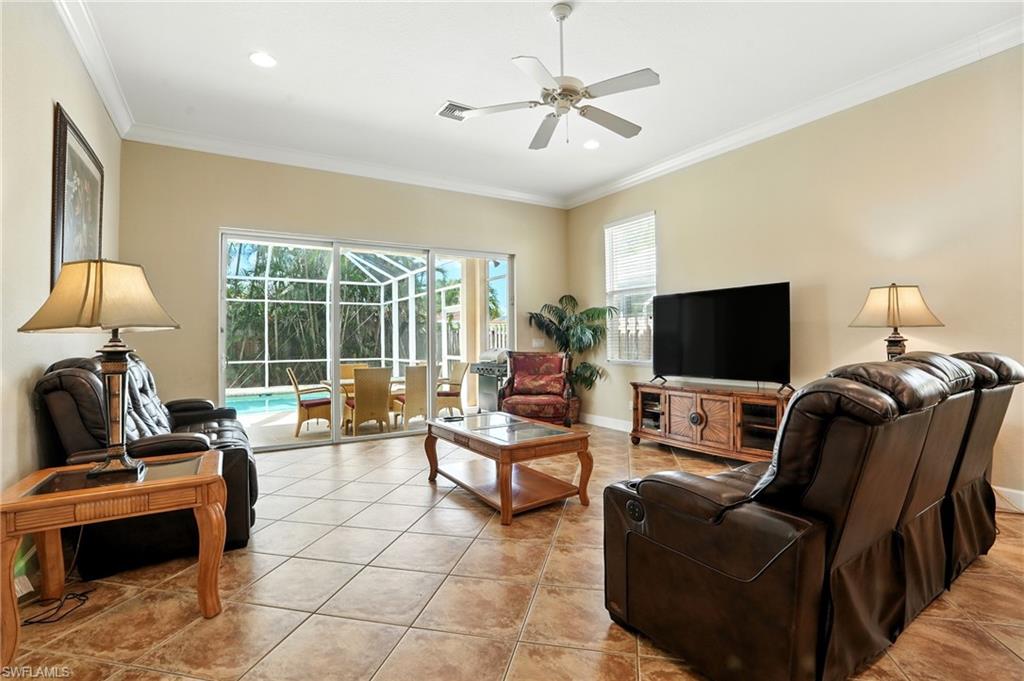 NAPLES PARK - Residential