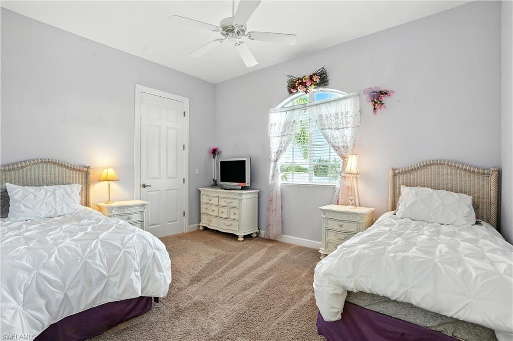 NAPLES PARK - Residential