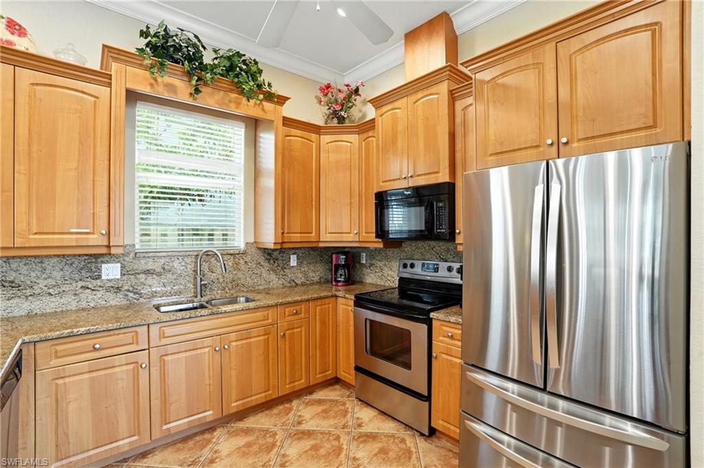 NAPLES PARK - Residential