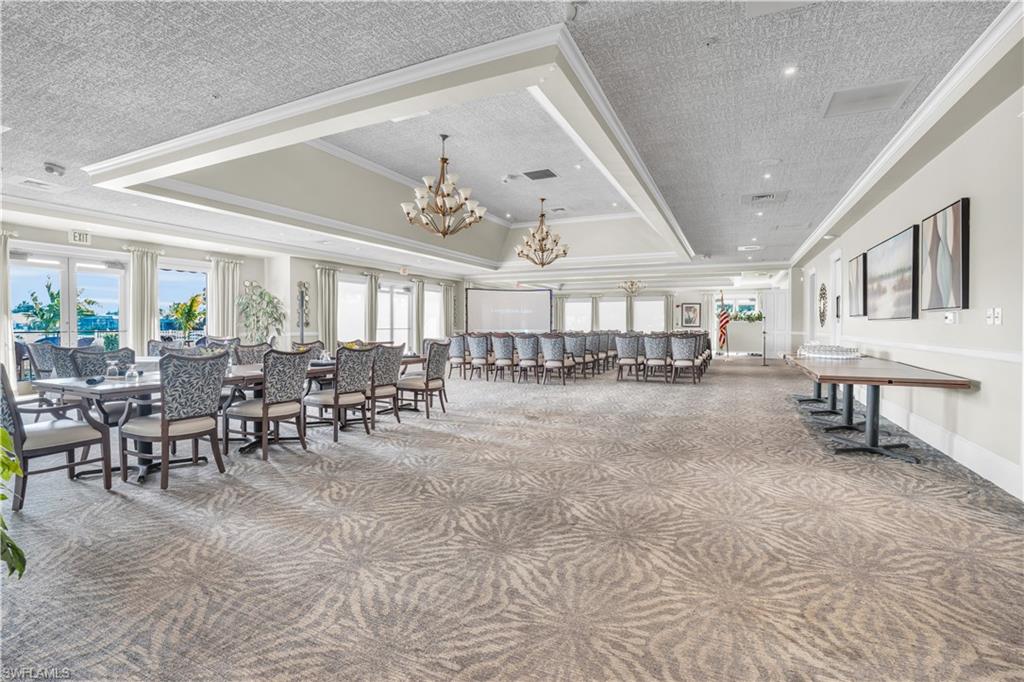 LONGSHORE LAKE - Residential