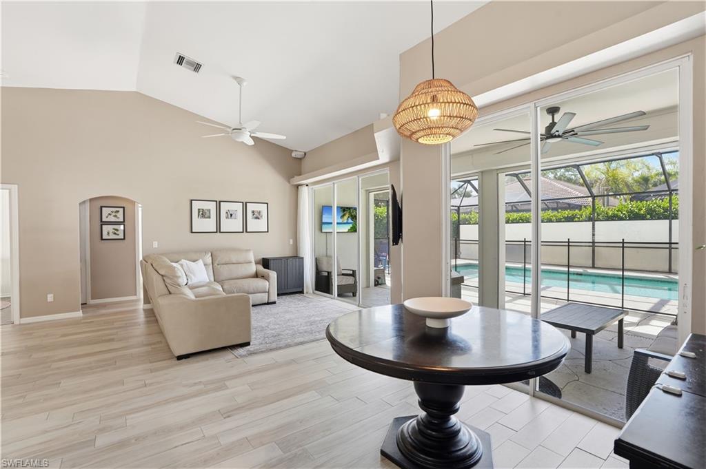 LONGSHORE LAKE - Residential