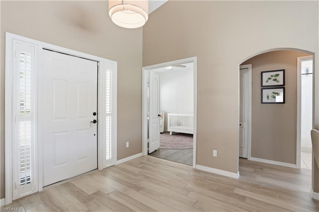 LONGSHORE LAKE - Residential