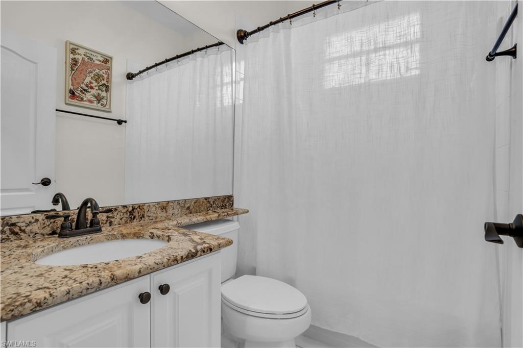 LONGSHORE LAKE - Residential