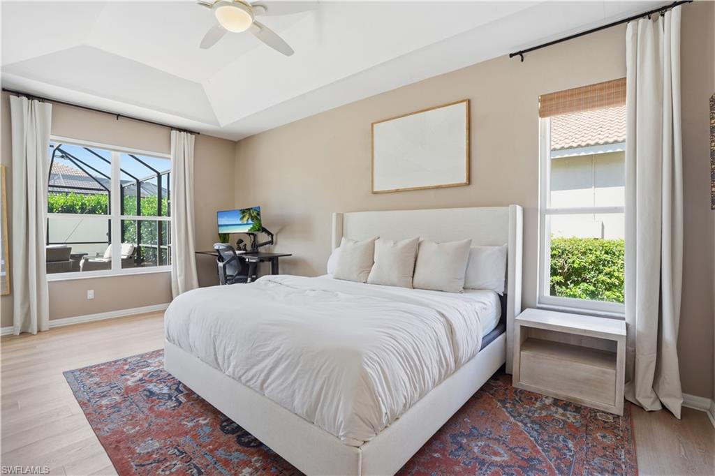 LONGSHORE LAKE - Residential