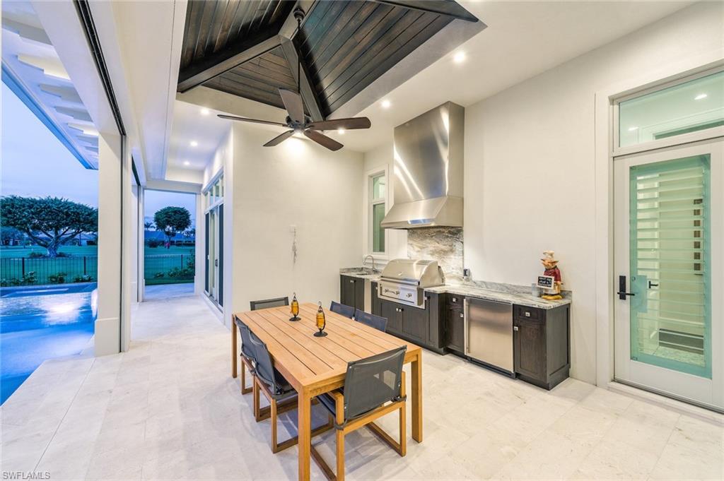 MOORINGS - Residential