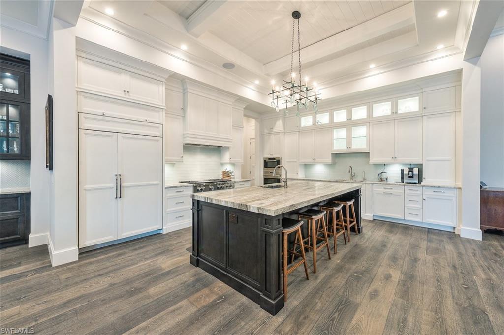 MOORINGS - Residential