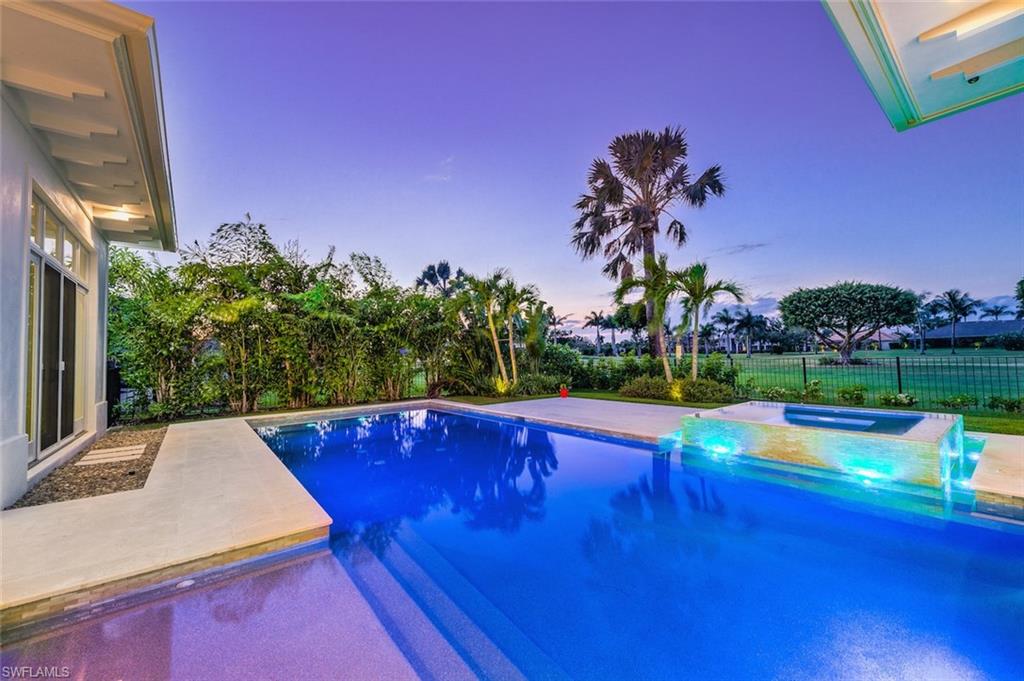 MOORINGS - Residential