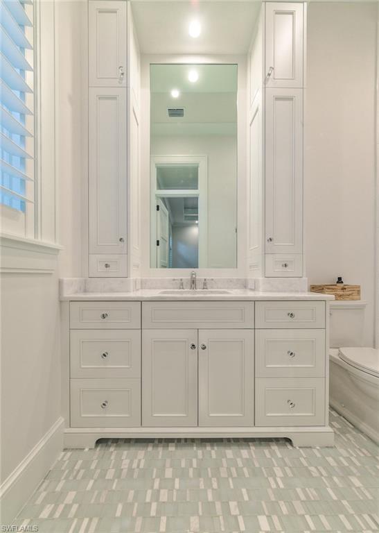 MOORINGS - Residential