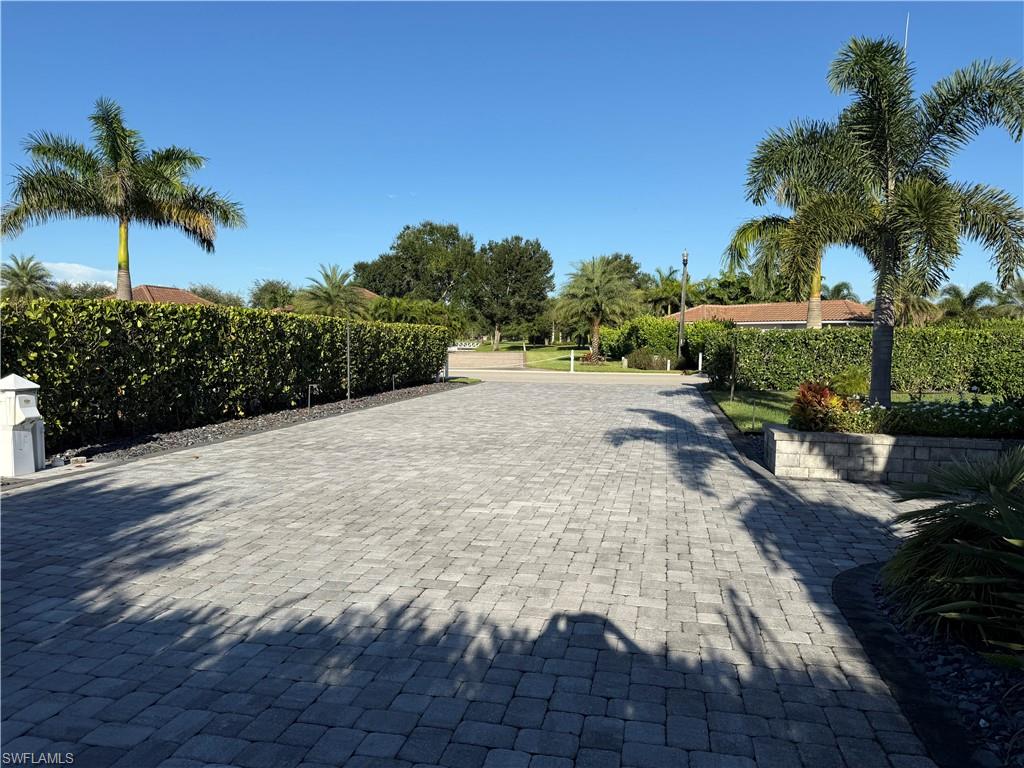 GOLDEN PALMS LUXURY MOTORCOACH RESORT - Land