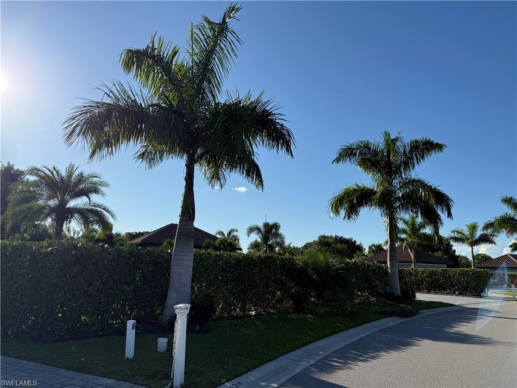 GOLDEN PALMS LUXURY MOTORCOACH RESORT - Land