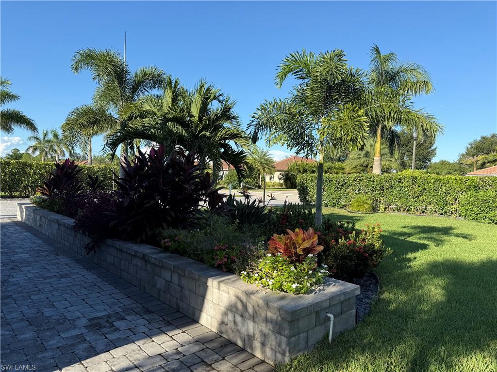 GOLDEN PALMS LUXURY MOTORCOACH RESORT - Land