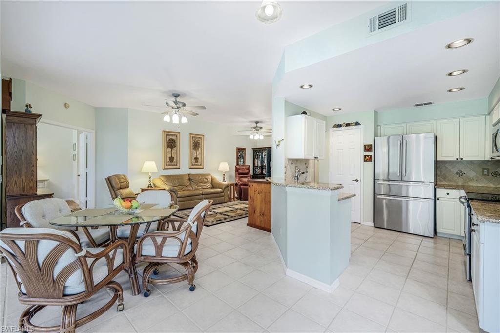 OAKWOOD CARRIAGE HOME - Residential