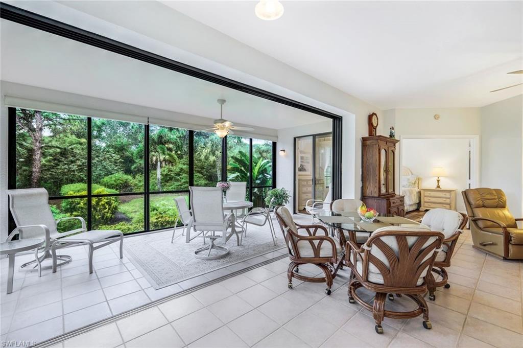 OAKWOOD CARRIAGE HOME - Residential