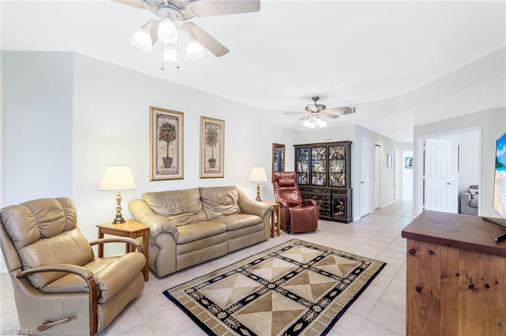 OAKWOOD CARRIAGE HOME - Residential