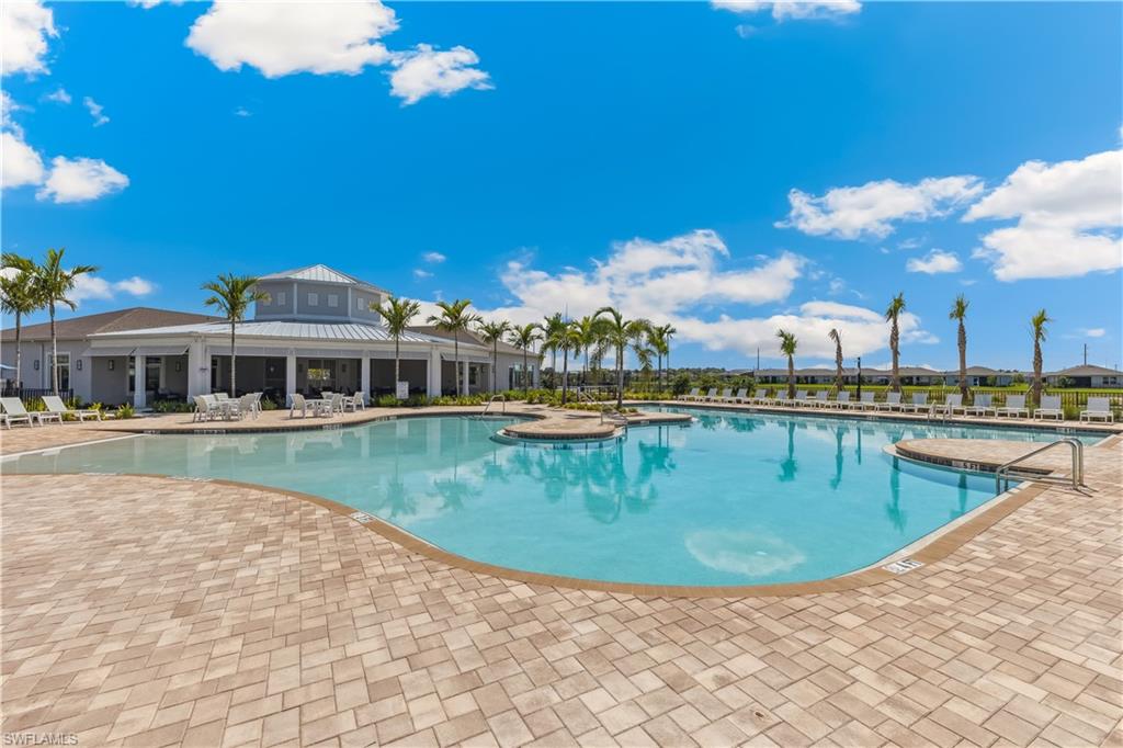 CORAL BAY - Residential