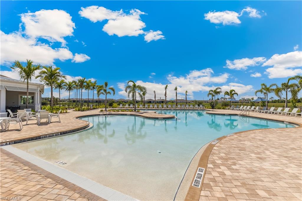 CORAL BAY - Residential