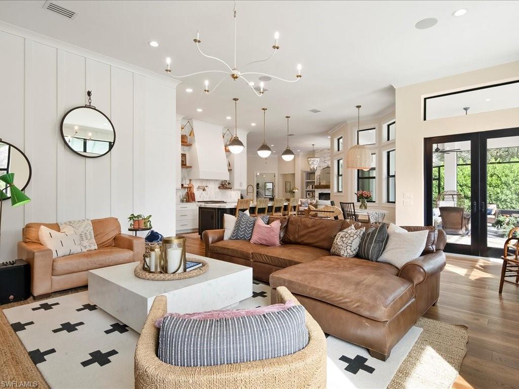 GOLDEN GATE ESTATES - Residential