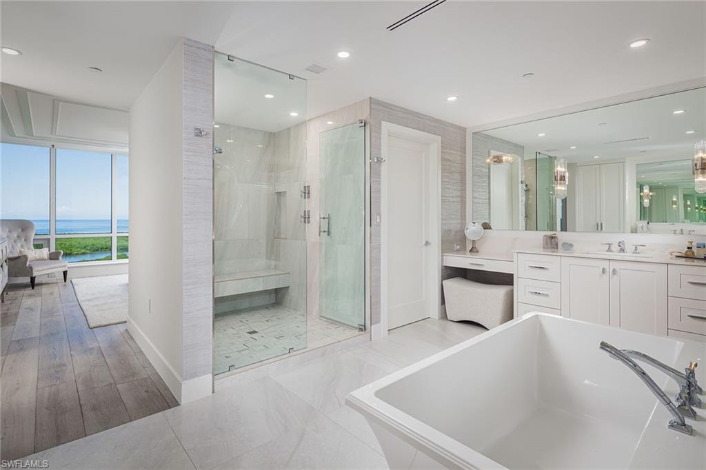 KALEA BAY TOWER 200 - Residential