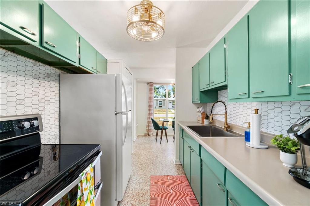 PORT CHARLOTTE - Residential