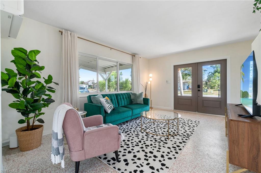 PORT CHARLOTTE - Residential