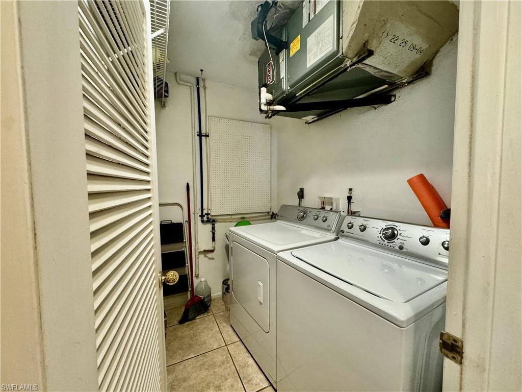 EL RIO CONDOMINIUM - Residential