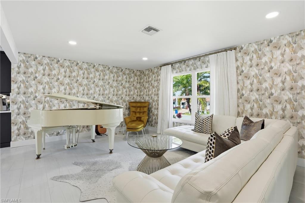 FAIRVIEW ISLES - Residential