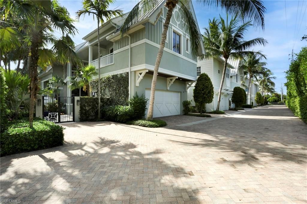 Photo of 12 6th ST S, NAPLES, FL 34102 (MLS # 225058748)
