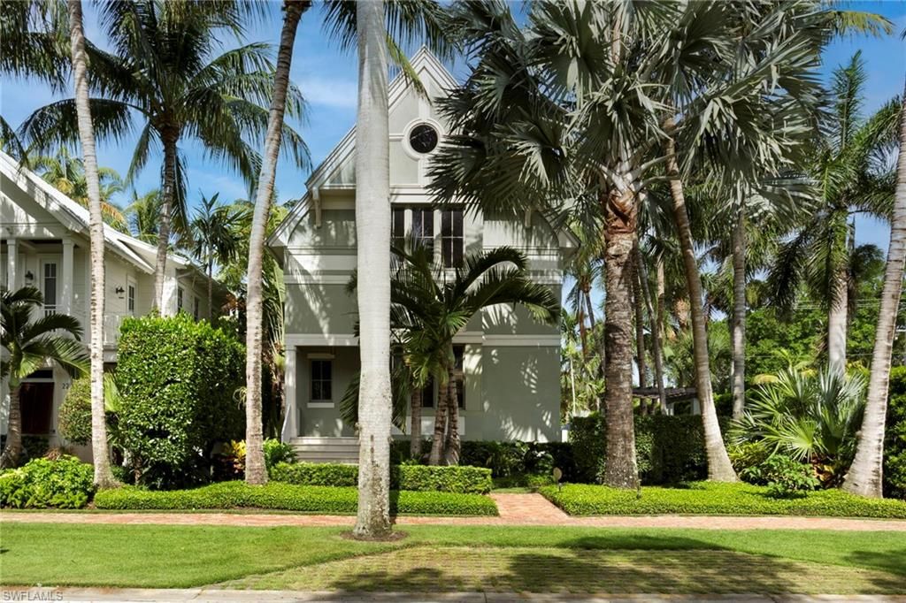 Photo of 12 6th ST S, NAPLES, FL 34102 (MLS # 225058748)