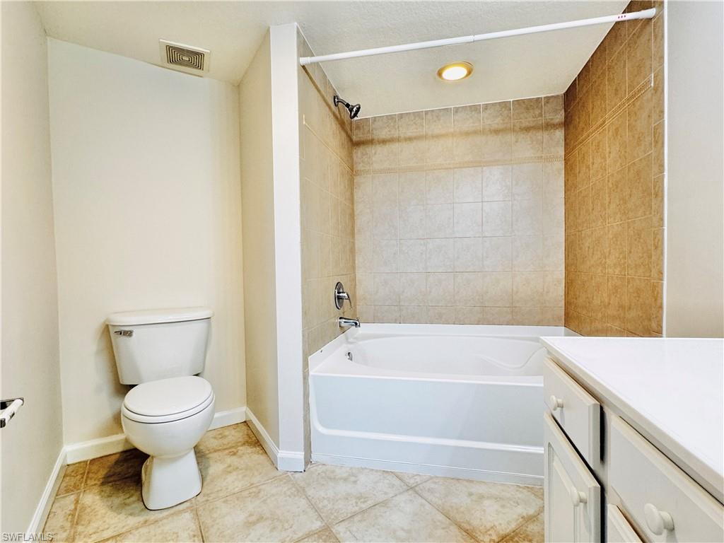 THE RESIDENCE - Residential Lease