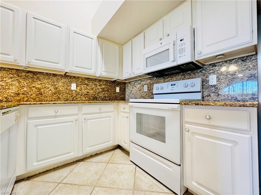 THE RESIDENCE - Residential Lease