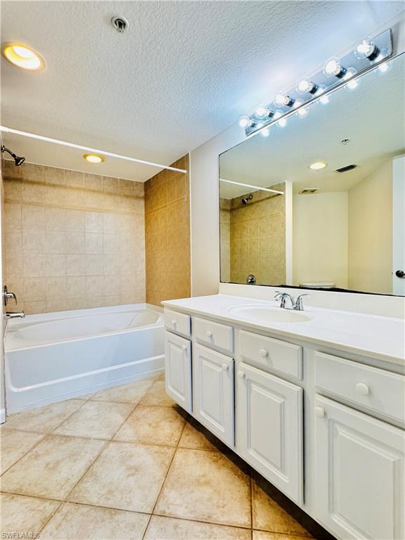 THE RESIDENCE - Residential Lease