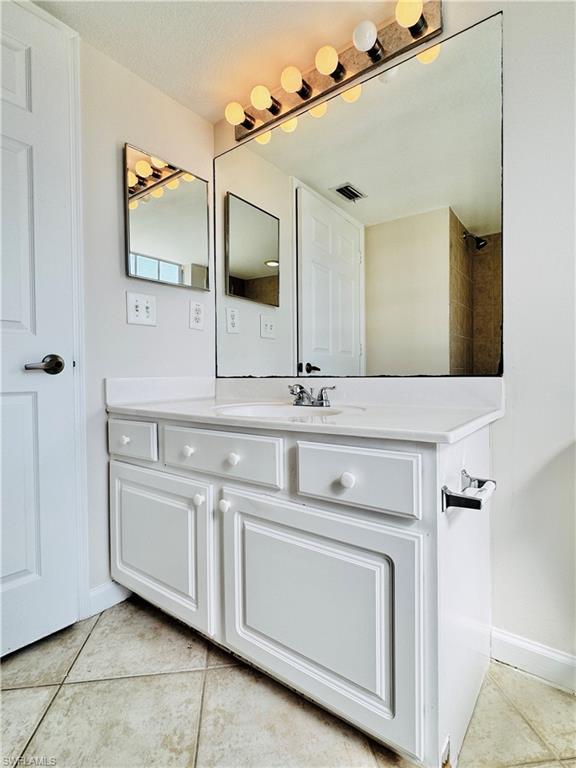 THE RESIDENCE - Residential Lease